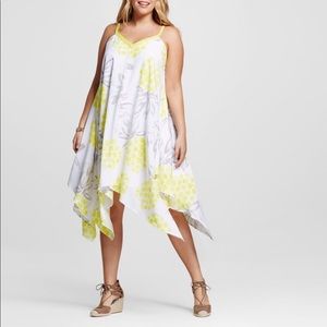 🍍NWT WHITE/YELLOW PINEAPPLE PRINT DRESS🍍